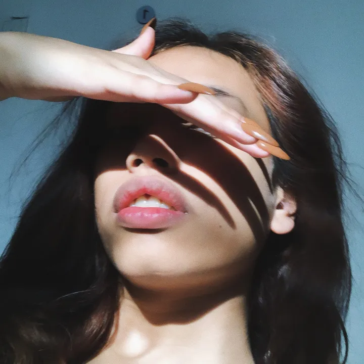Zizy Roshé 🖤