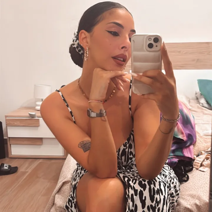 KRIZIA