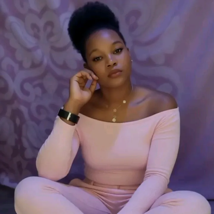 💞𝚉𝙰𝙷𝙰𝚁𝙰💞𝙲𝙸𝙽𝙳𝙴𝚁𝙴