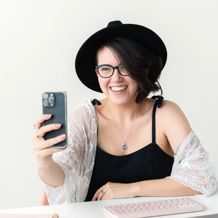 Marisa - Financial Badass