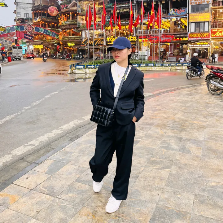 🌈 WanderwithFhey 🌍✈️