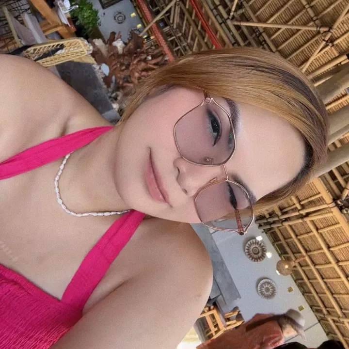 EL ✨
