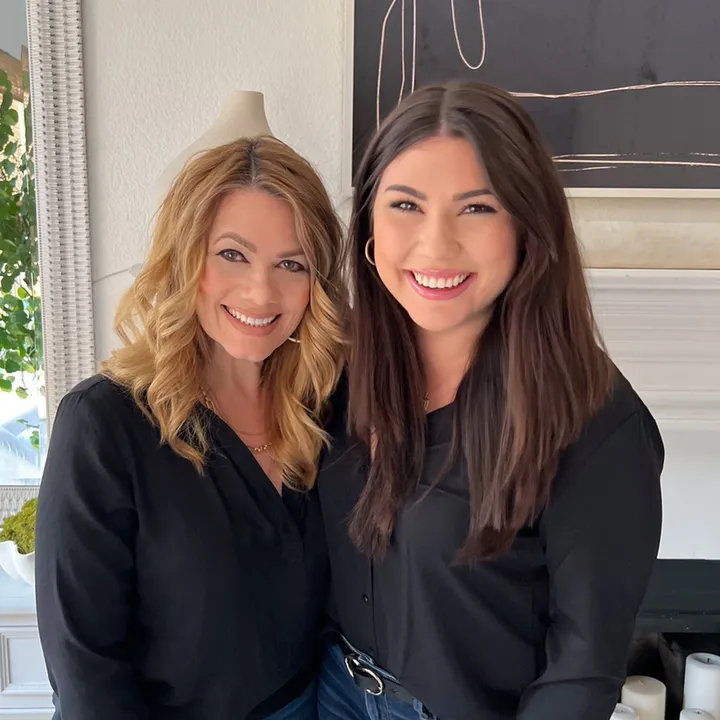 Alexa & Elizabeth