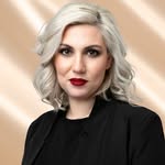 𝗣𝗿𝗼 𝗠𝗮𝗸𝗲 𝘂𝗽 𝗔𝗿𝘁𝗶𝘀𝘁-𝗧𝗿𝗮𝗶𝗻𝗲𝗿