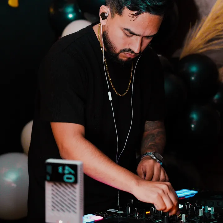 DJ CEVY