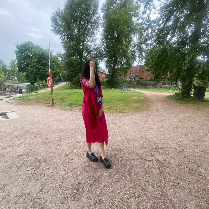 GrownUp_Girl