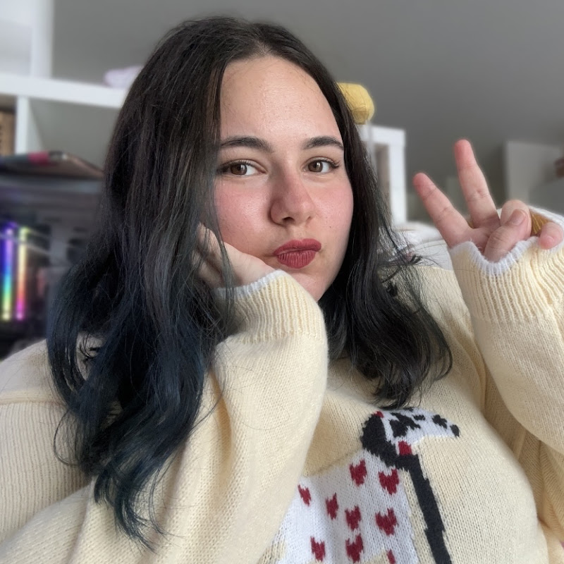 Cozy with Nora 
