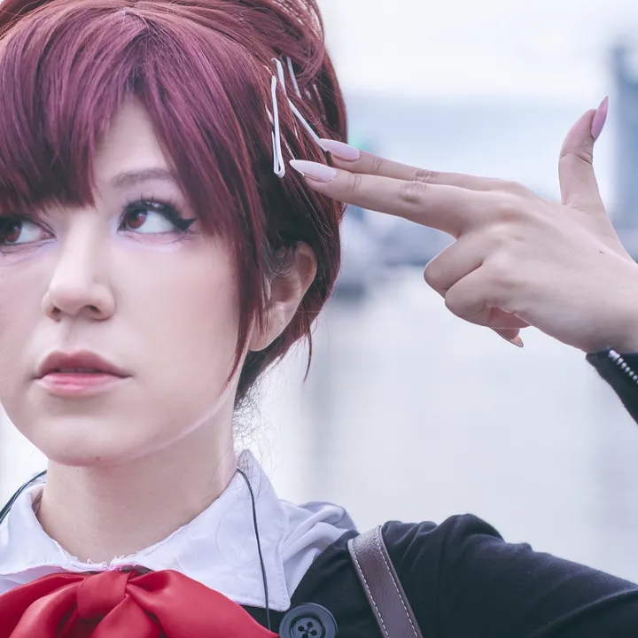 Julis Scarlet