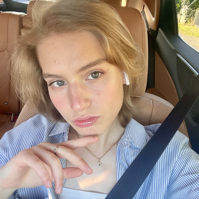 Dasha Makes Asmr