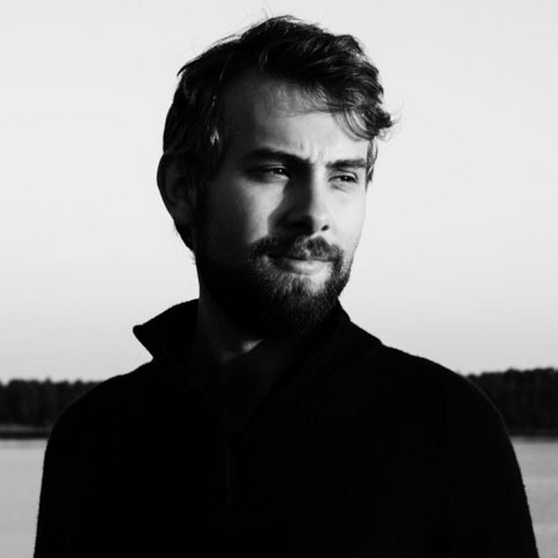 Mikael R