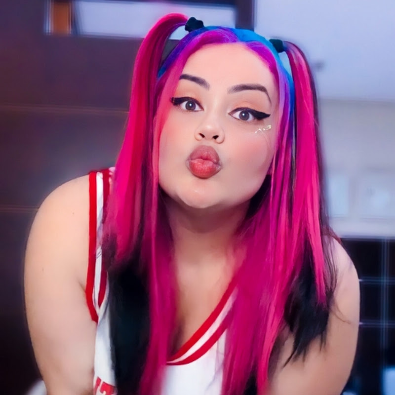 Angélica Bello