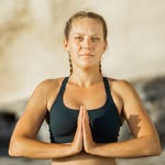 Alice Ruzza | Yoga per essere felici