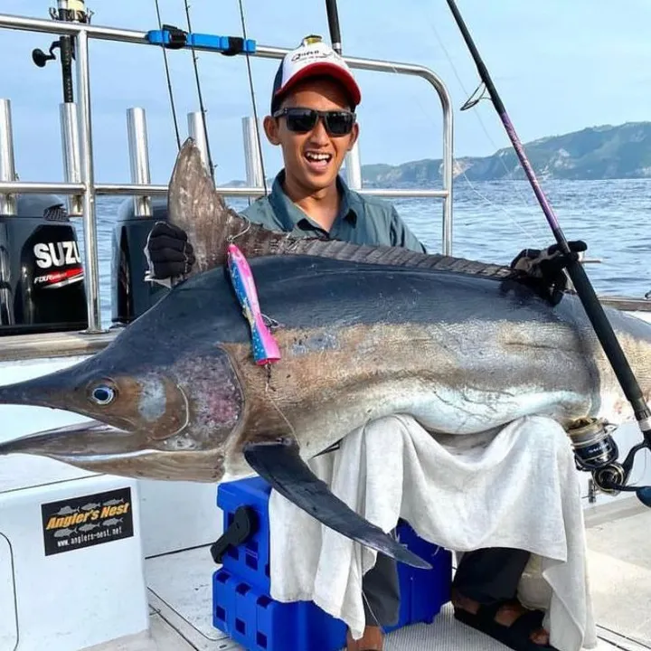 Queen fishing tackle bali