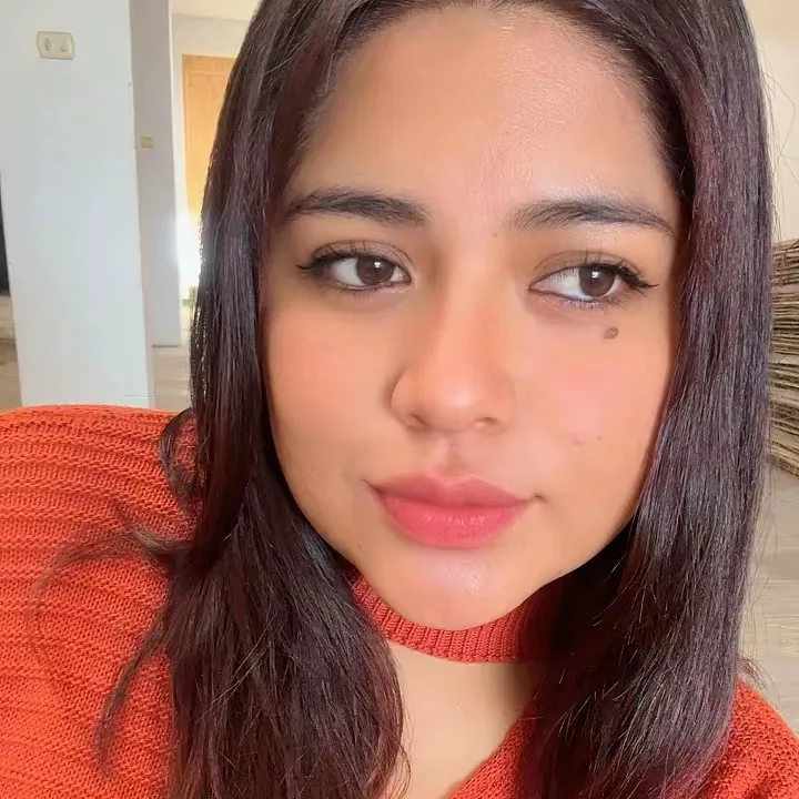 <3