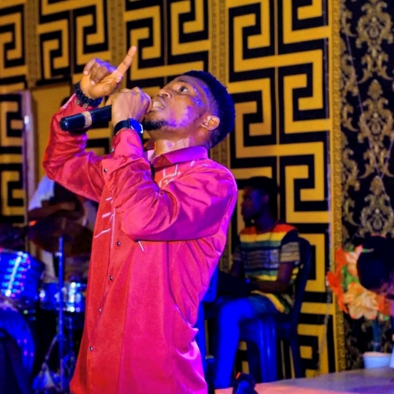 Minister Christsingz