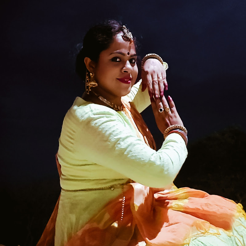 RASHMITA DAS(RR CREATION)