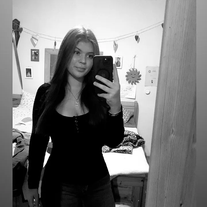 𝕾𝖆𝖗𝖆𝖍 💕🌾