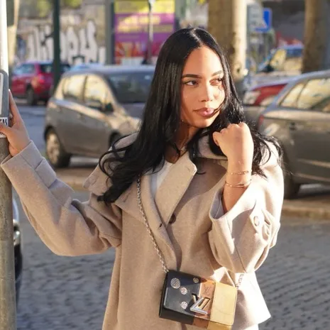 Daniela.
