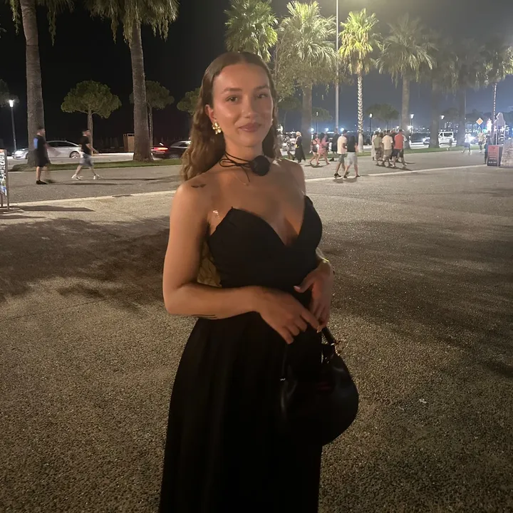 ANASTASIA MOJ🦋