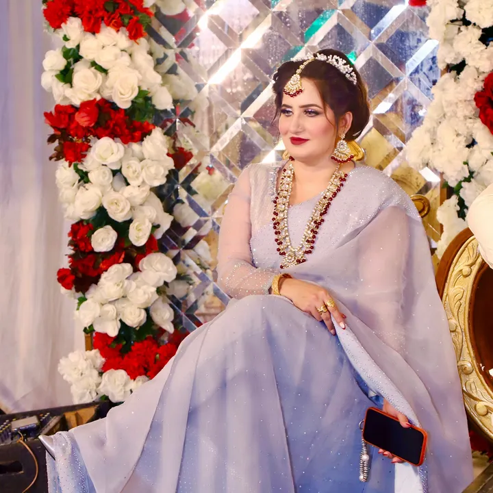 Sumbal khan gee