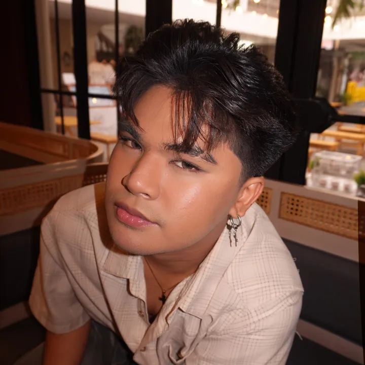 Jayvee Fernandez