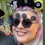 Lisa - Spooky Disney Fan 🖤👻