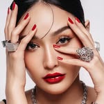 Sachzna Laparan