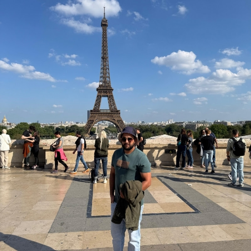 DESI INTERNATIONAL VLOGGER 
