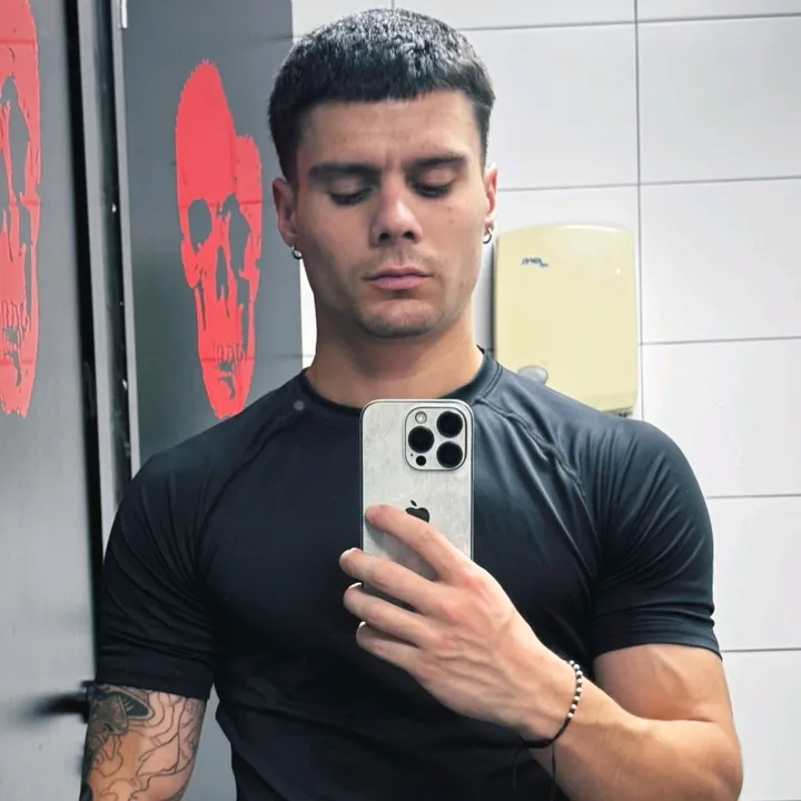 hugo__sanchezz