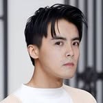 Derrick Hoh 何維健