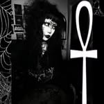 𝖆𝖓𝖓𝖞 ☥