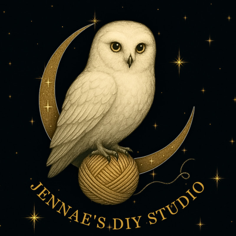 Jennae's DIY Studio | Crocheting • Ganchillo