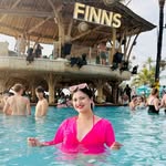 🌏 M E G H A   T H A K U R  🌏