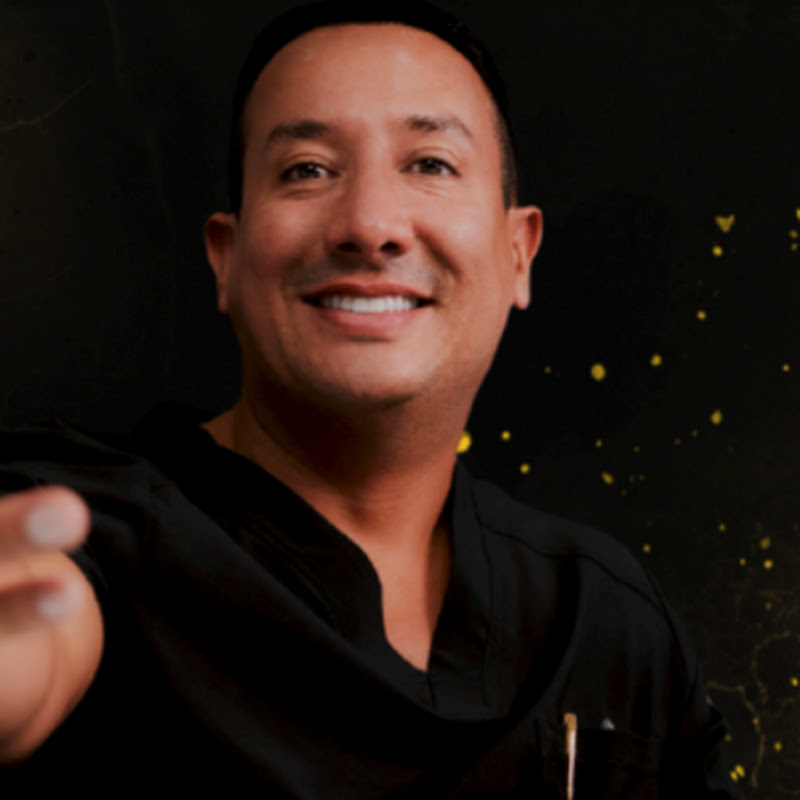 Smiles By Dr. Mario Montoya