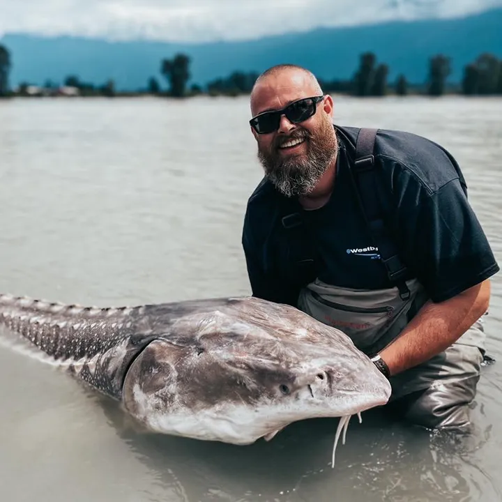 Fraser River Lodge Fishing 🎣
