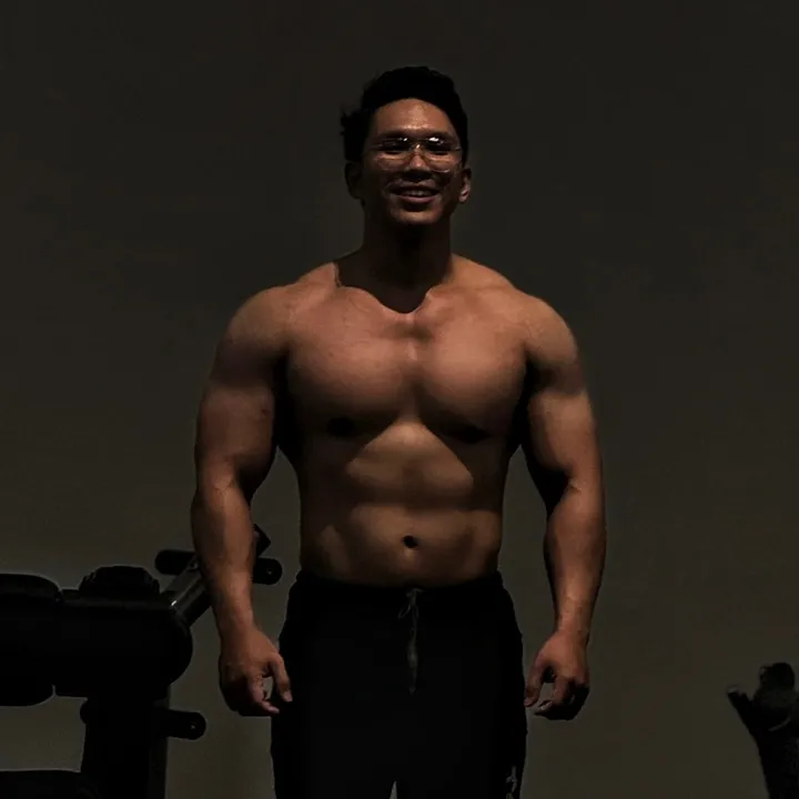 STRONG_FIT🇲🇾