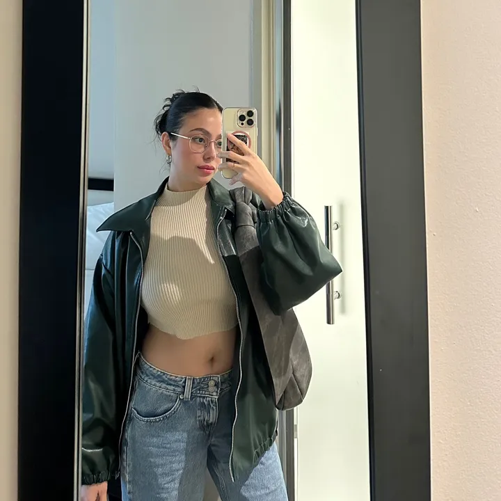 LA