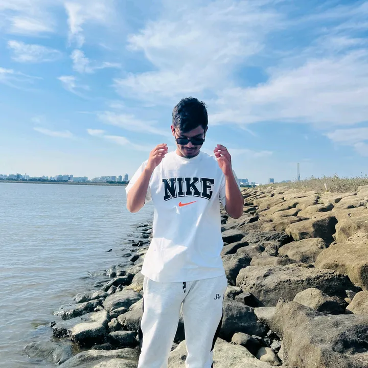 ROSHAN_official369