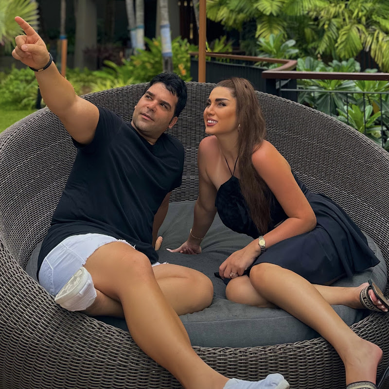 Ali &  Heli