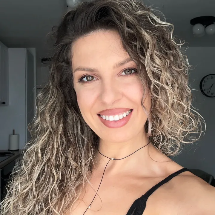 Adelina Delia