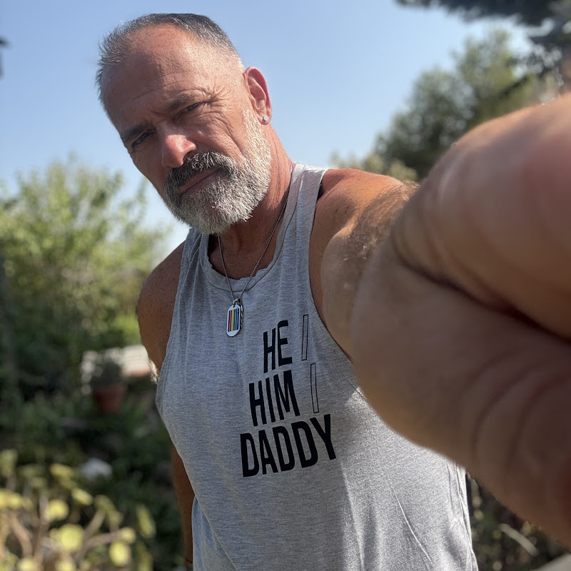 Harvey Colbran’s      ’Daddybear’s  Chronicles’