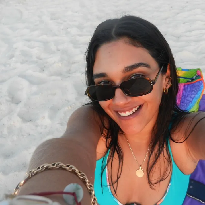 karenbueno22_