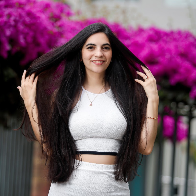 Shakira Derteano