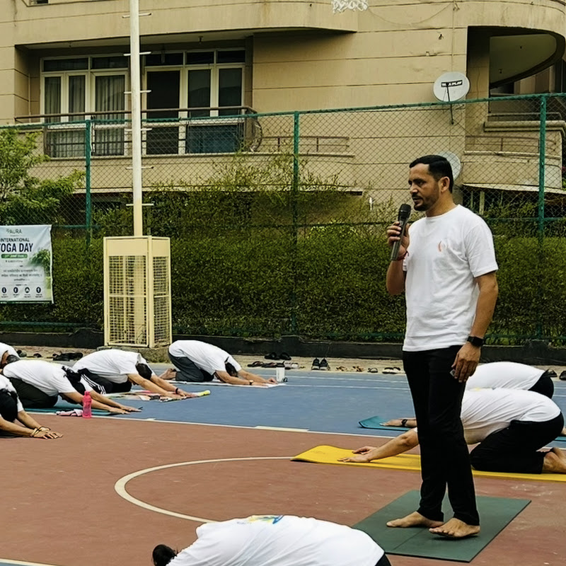 Yoga with Negi