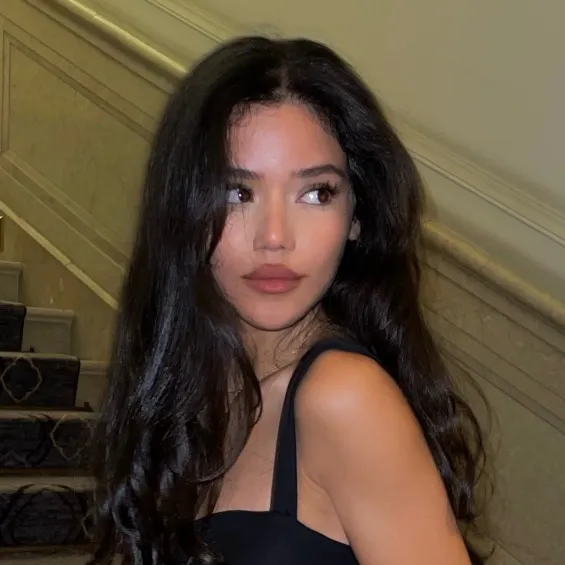 Dina Denoire