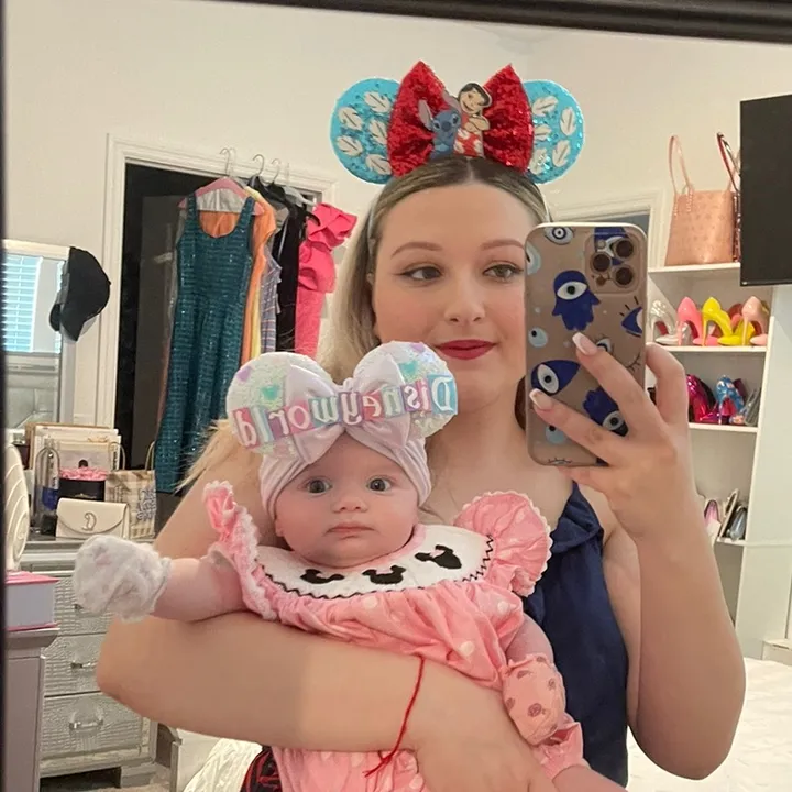 Scarlet & Stella 🥰
