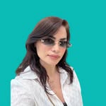 NILooFAR Zekavat—Your Insider Lens on Crypto
