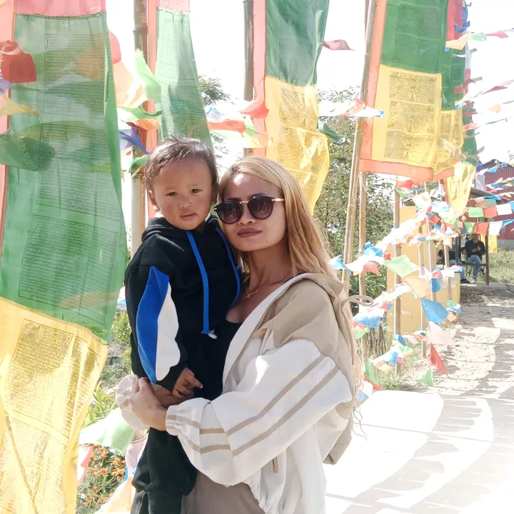 Shreyansh ko mom👩‍👧👩‍👧