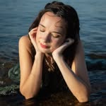 Manon De Oliveira - Vintage Content Creator | Photographer