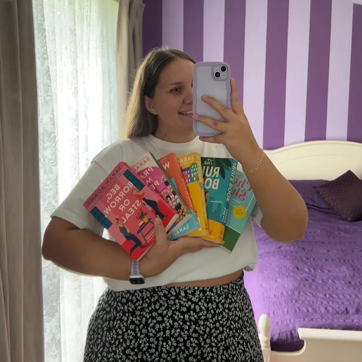 Sally’s Bookshelf ✨📚